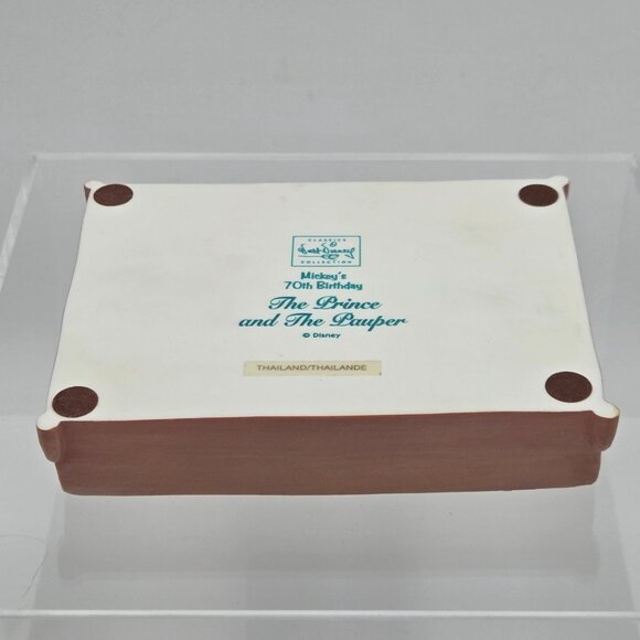 WDCC Mickey Mouse The Prince And The Pauper 70th Birthday Sculpture With Base - Picture 5 of 9